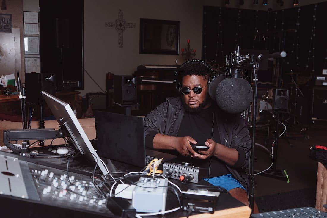 Yuneer in the studio